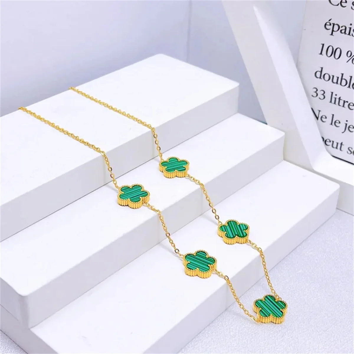 Gold-Plated Five-Leaf Flower Earring, Necklace & Bracelet Set – Elegant Jewelry Gift for Women.