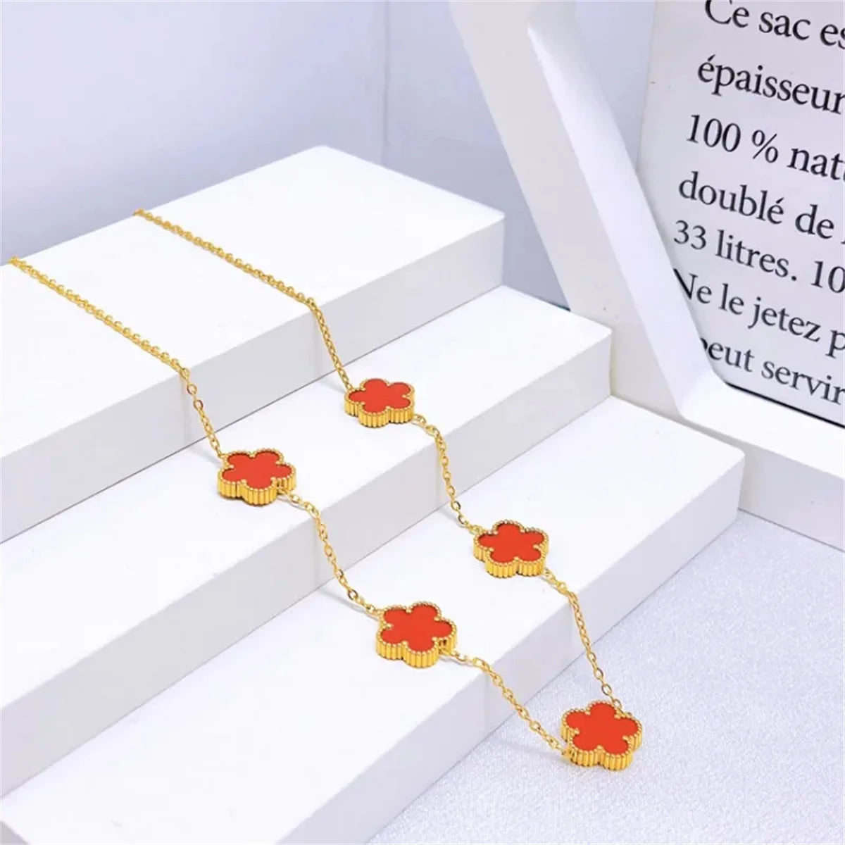 Gold-Plated Five-Leaf Flower Earring, Necklace & Bracelet Set – Elegant Jewelry Gift for Women.
